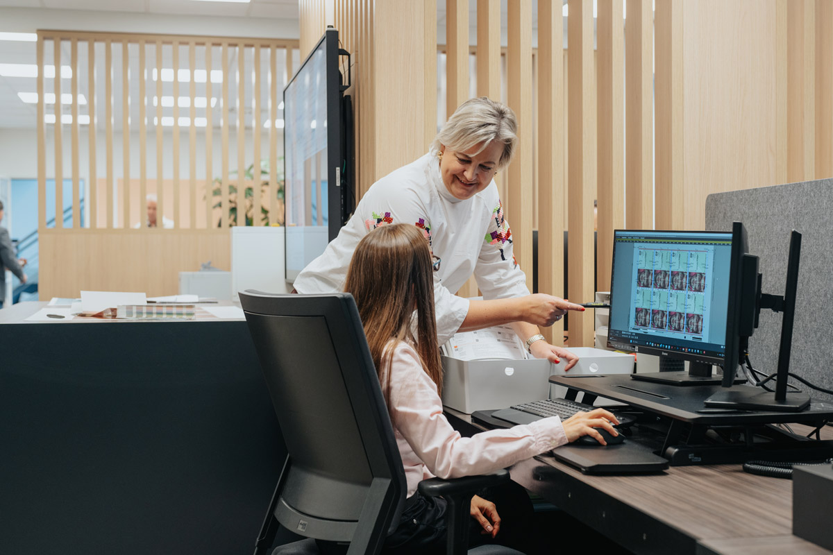 Diensten 8 dtp-DSC06599